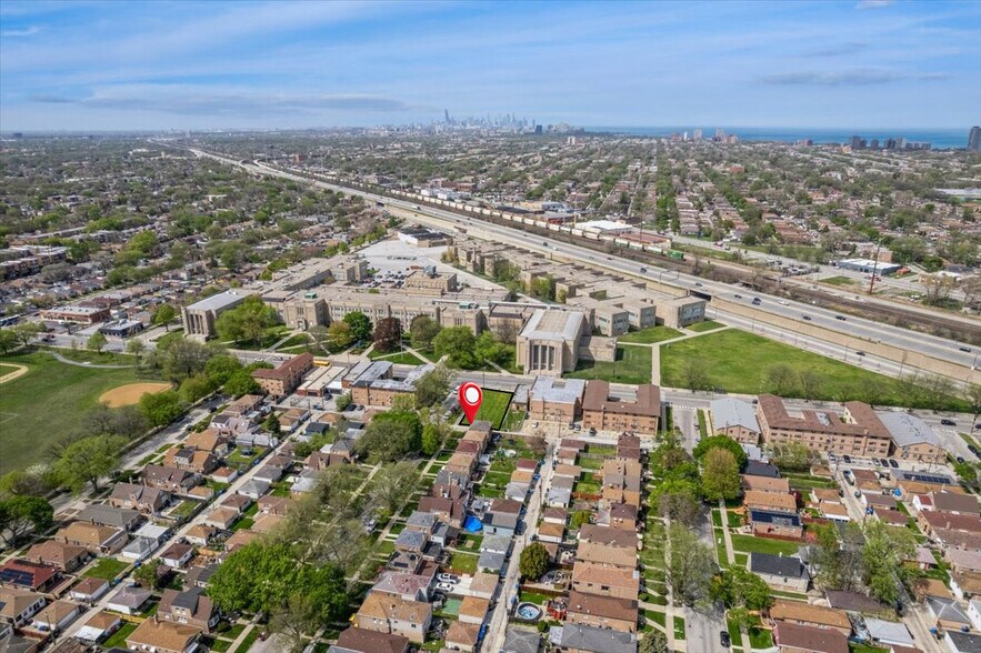 2135-2137 E 87th St, Chicago, IL à vendre - Aérien – Image 1 sur 3