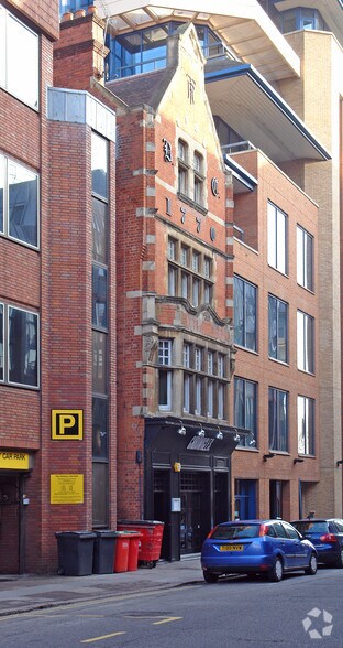 17-19 Valpy St, Reading à louer - Photo de l’immeuble – Image 2 sur 6