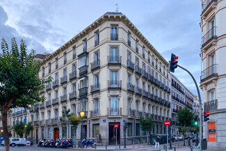 Plus de détails pour Calle de Bárbara de Braganza, 2, Madrid - Local commercial à louer