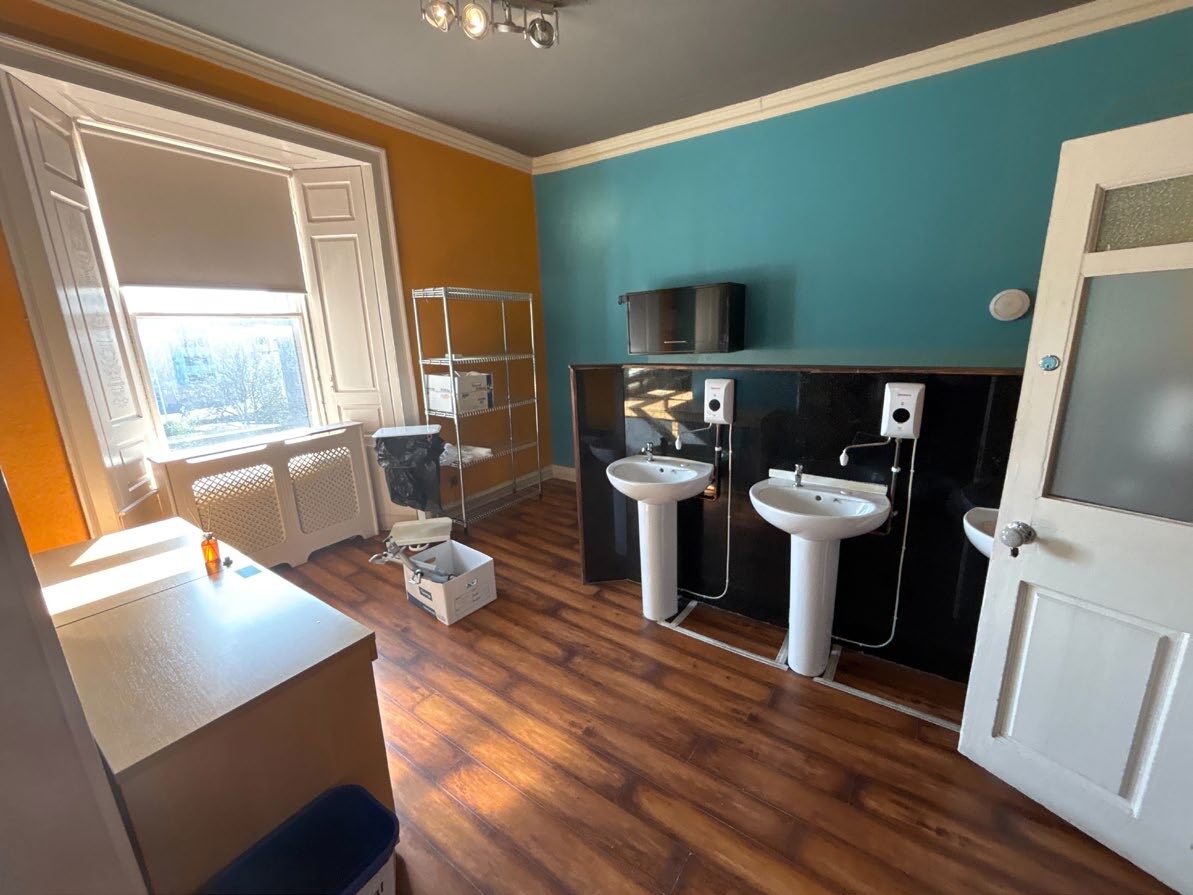 144-148 Nethergate, Dundee, ANS DD1 4EA - Lot 144/148 - - Photo intérieure - Image 2 of 4