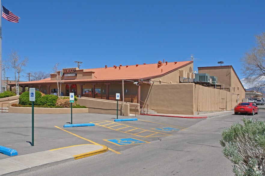 2446-2446 Cerrillos Rd, Santa Fe, NM à louer - Photo de l’immeuble – Image 3 sur 33