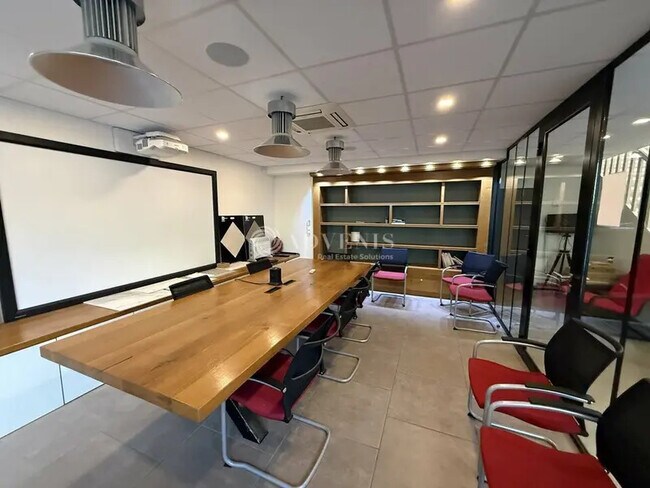 Plus de détails pour Bureau à vendre
