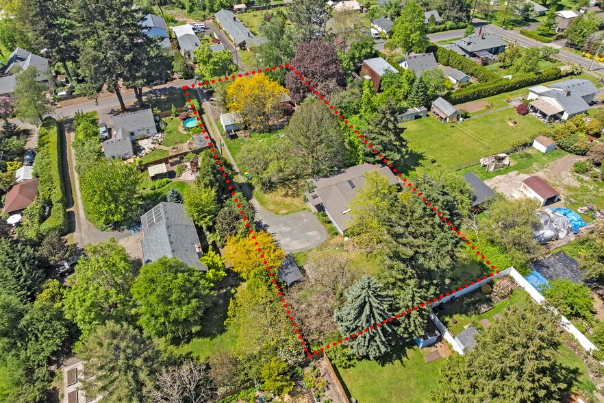 7640 SW 67th Ave, Portland, OR à vendre - Photo de l’immeuble – Image 3 sur 10