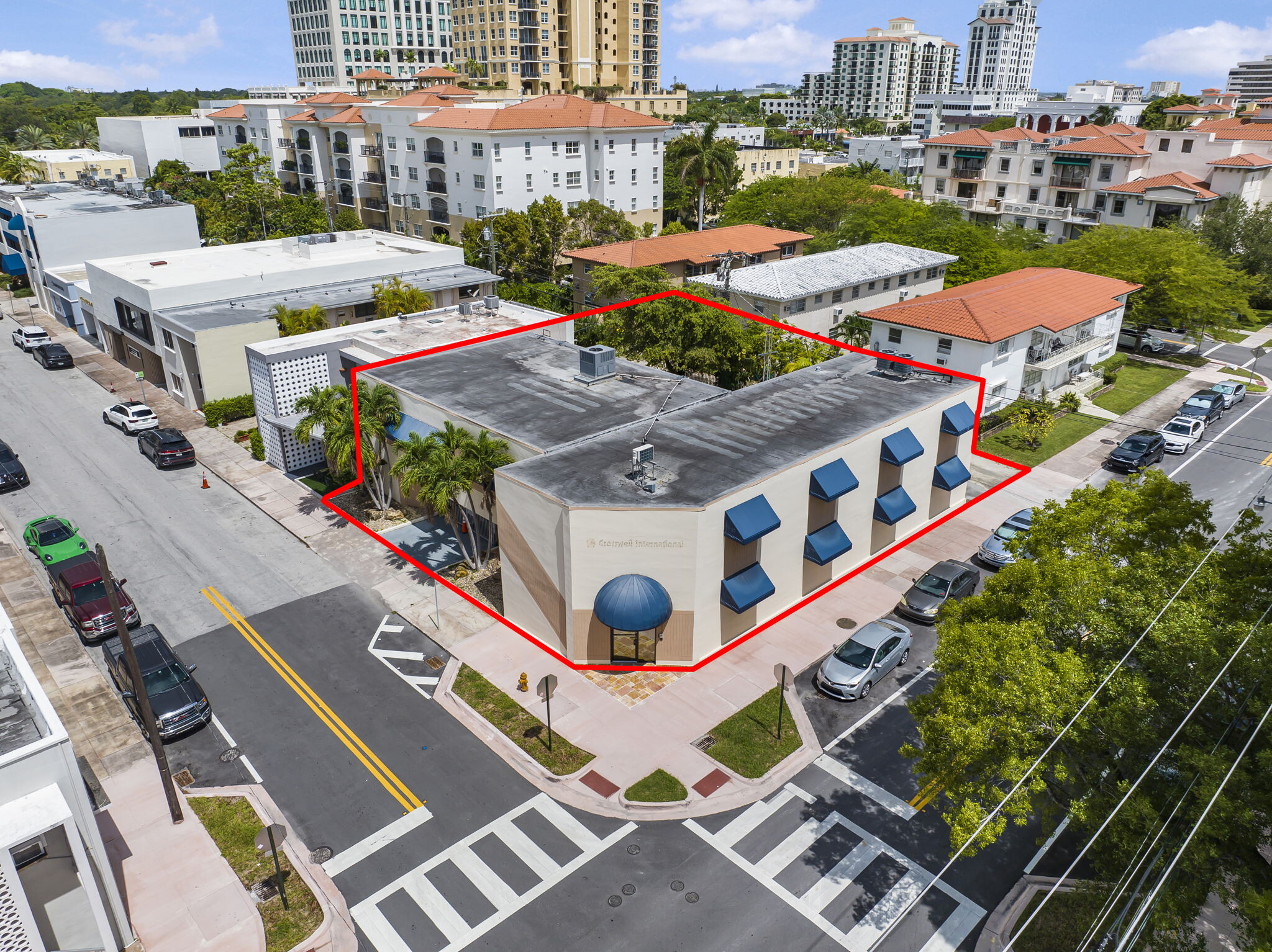 101 Madeira Ave, Coral Gables, FL à louer Photo intérieure– Image 1 sur 25