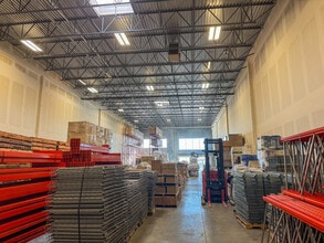 18 Highland Park Way NE, Airdrie, AB à louer Photo intérieure– Image 1 sur 3