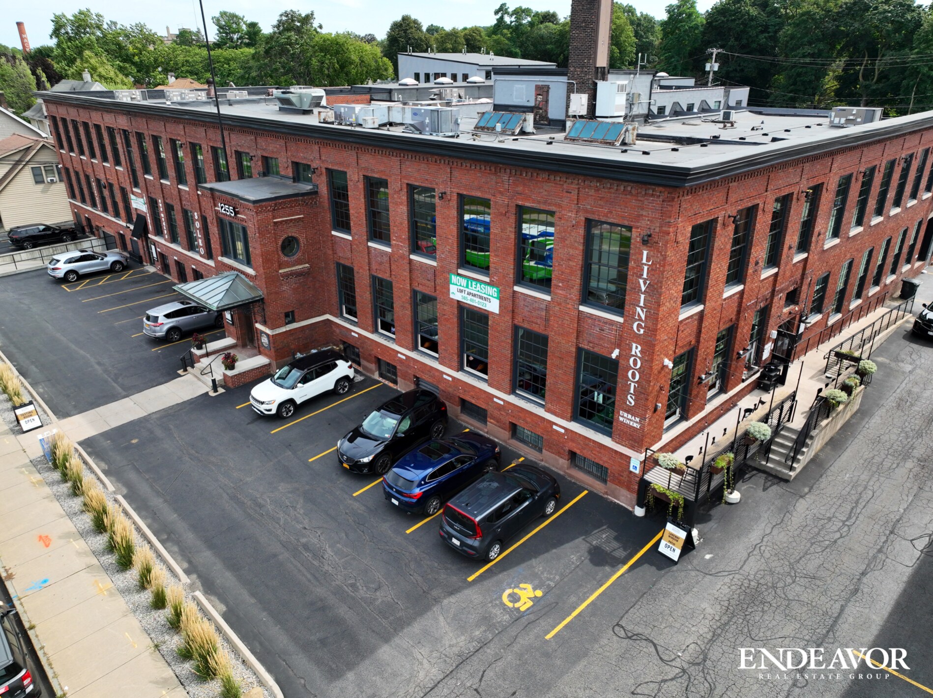1255 University Ave, Rochester, NY à louer Photo de l’immeuble– Image 1 sur 4
