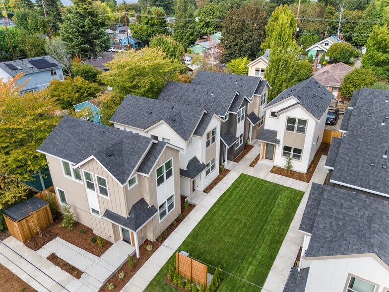 6917 N Bank St, Portland, OR à vendre - Photo de l’immeuble – Image 2 sur 15