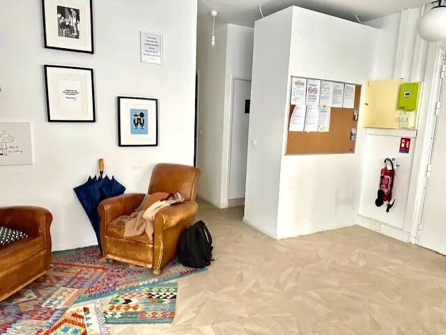 21 Rue Du Faubourg Saint-Antoine, Paris à louer - Photo de l’immeuble – Image 2 sur 43