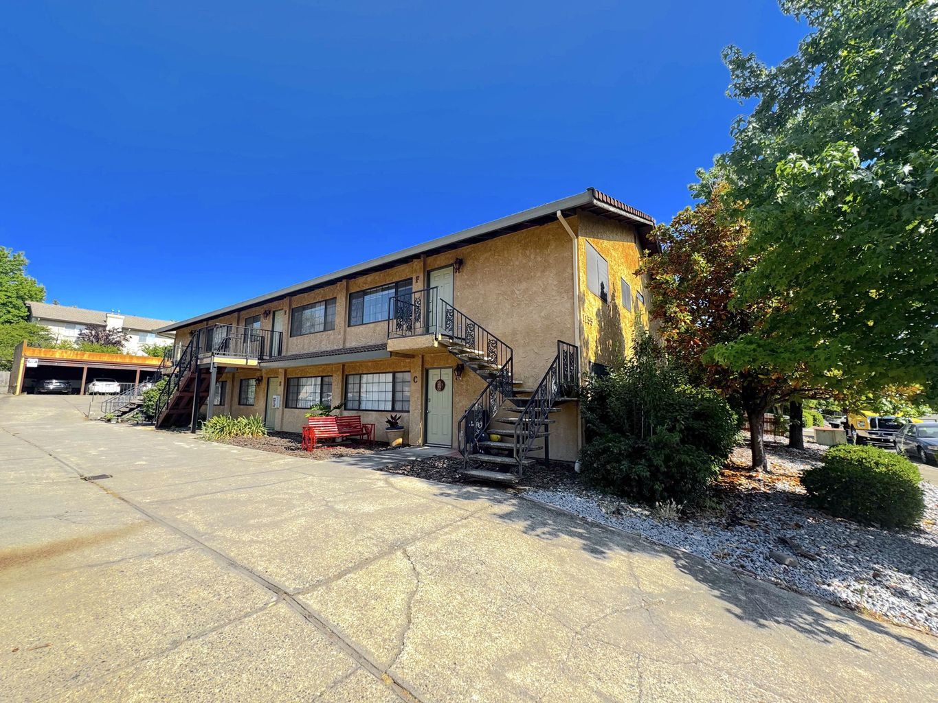 1155 Brandon Ct, Redding, CA à vendre Photo principale– Image 1 sur 22