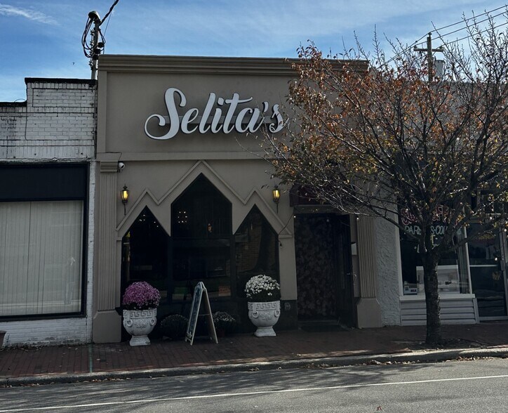 152 Union Ave, Lynbrook, NY à vendre - Photo de l’immeuble – Image 2 sur 3