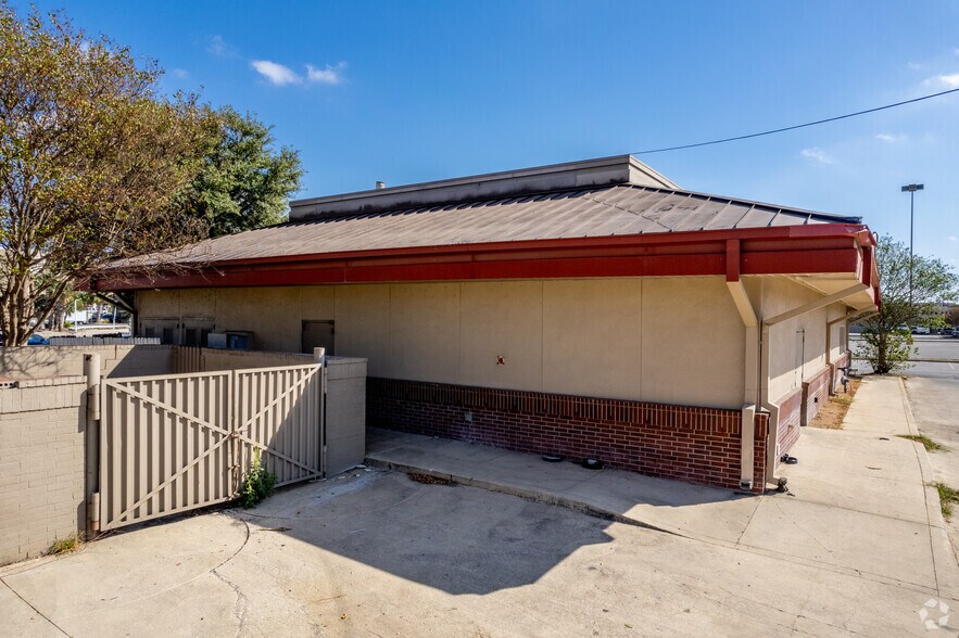 4818 Walzem Rd, San Antonio, TX à vendre - Photo de l’immeuble – Image 3 sur 6