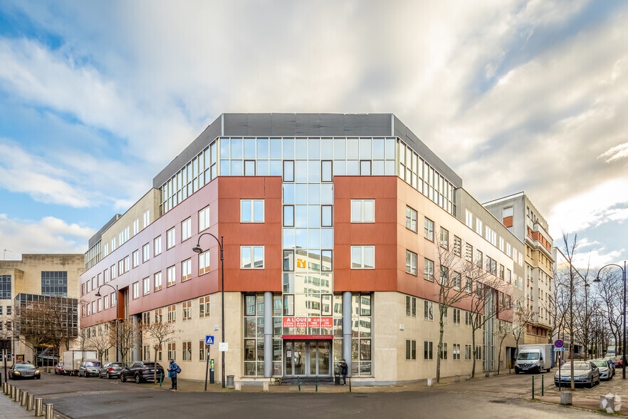 8 Rue Henri Becquerel, Rueil-Malmaison à louer - Photo principale – Image 1 sur 6