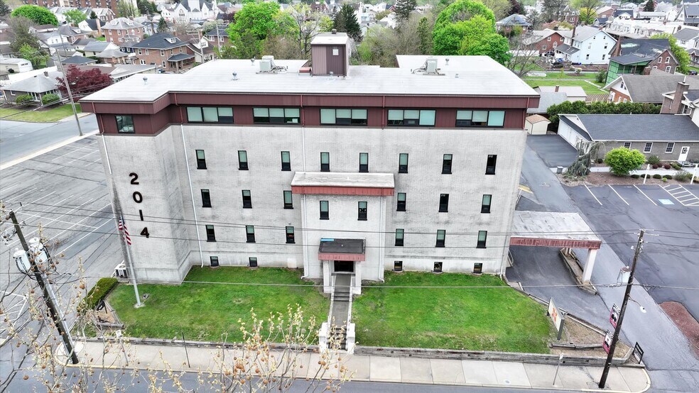 2014 Laubach Ave, Northampton, PA à vendre - Photo de l’immeuble – Image 3 sur 43