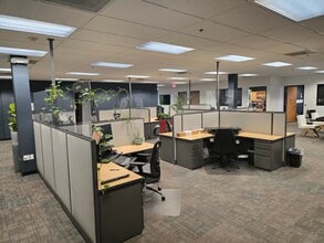 402-408 E Huntington Dr, Monrovia, CA à louer Photo intérieure– Image 1 sur 4