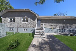 Plus de détails pour 472 Netherland Ave, Staten Island, NY - Santé à vendre