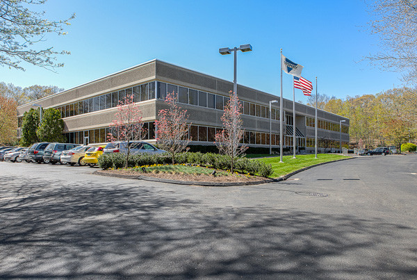 1 Greenwich Pl, Shelton, CT à louer - Photo de l’immeuble – Image 1 sur 4