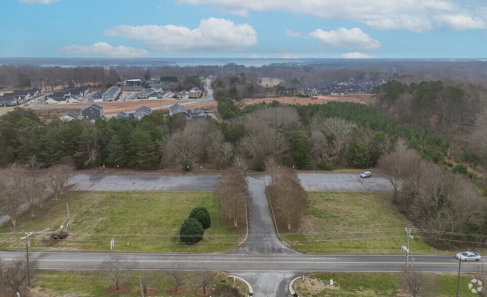 Fairfield Forest & Shanklin Rd, Denver, NC à vendre - Photo de l’immeuble – Image 3 sur 13