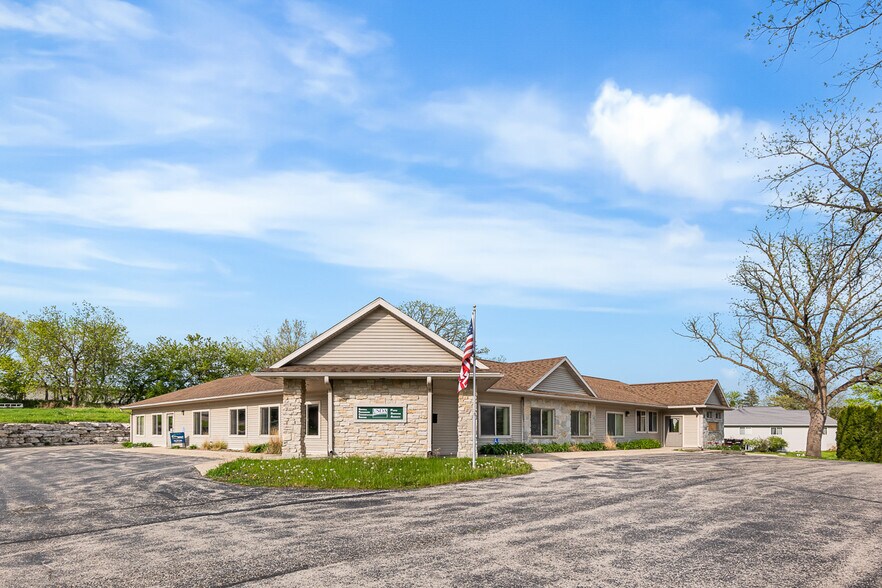 W1740 North St, Green Lake, WI à vendre - Photo de l’immeuble – Image 2 sur 50