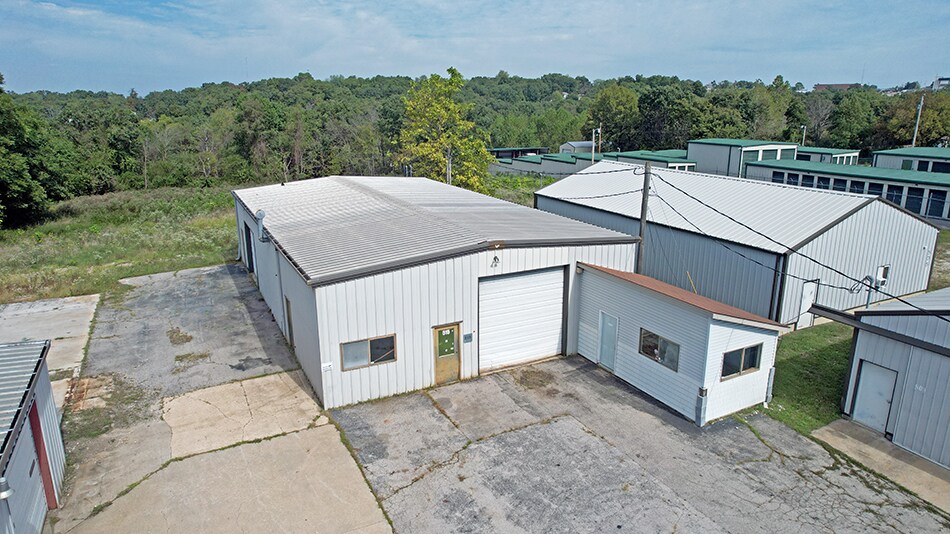 505-515 W 54 hwy, Camdenton, MO à vendre - Photo de l’immeuble – Image 3 sur 4