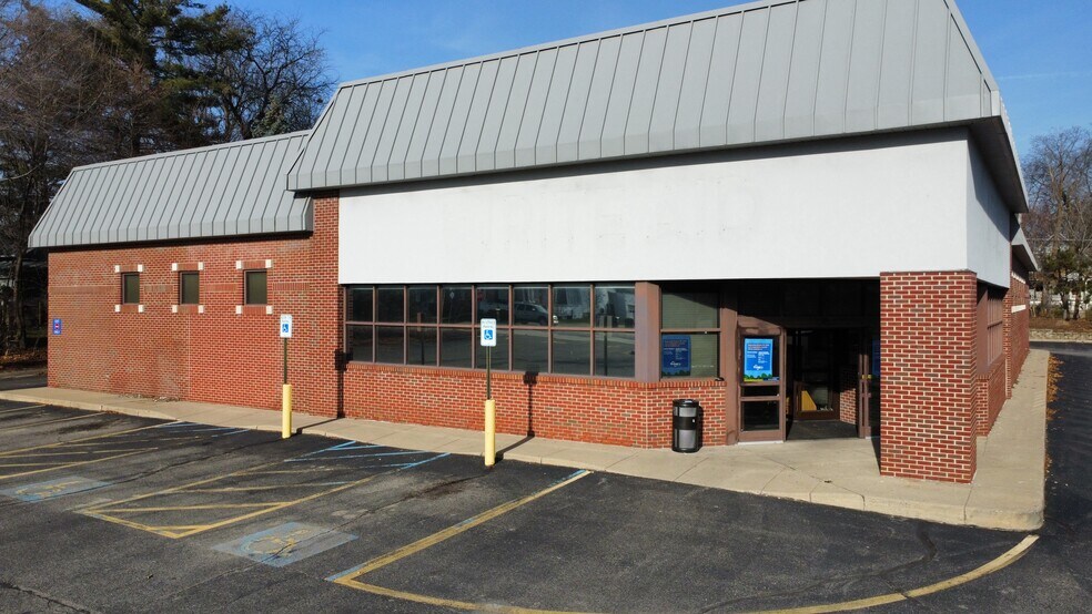 109 N US-127 BR, Saint Johns, MI à louer - Photo de l’immeuble – Image 2 sur 10