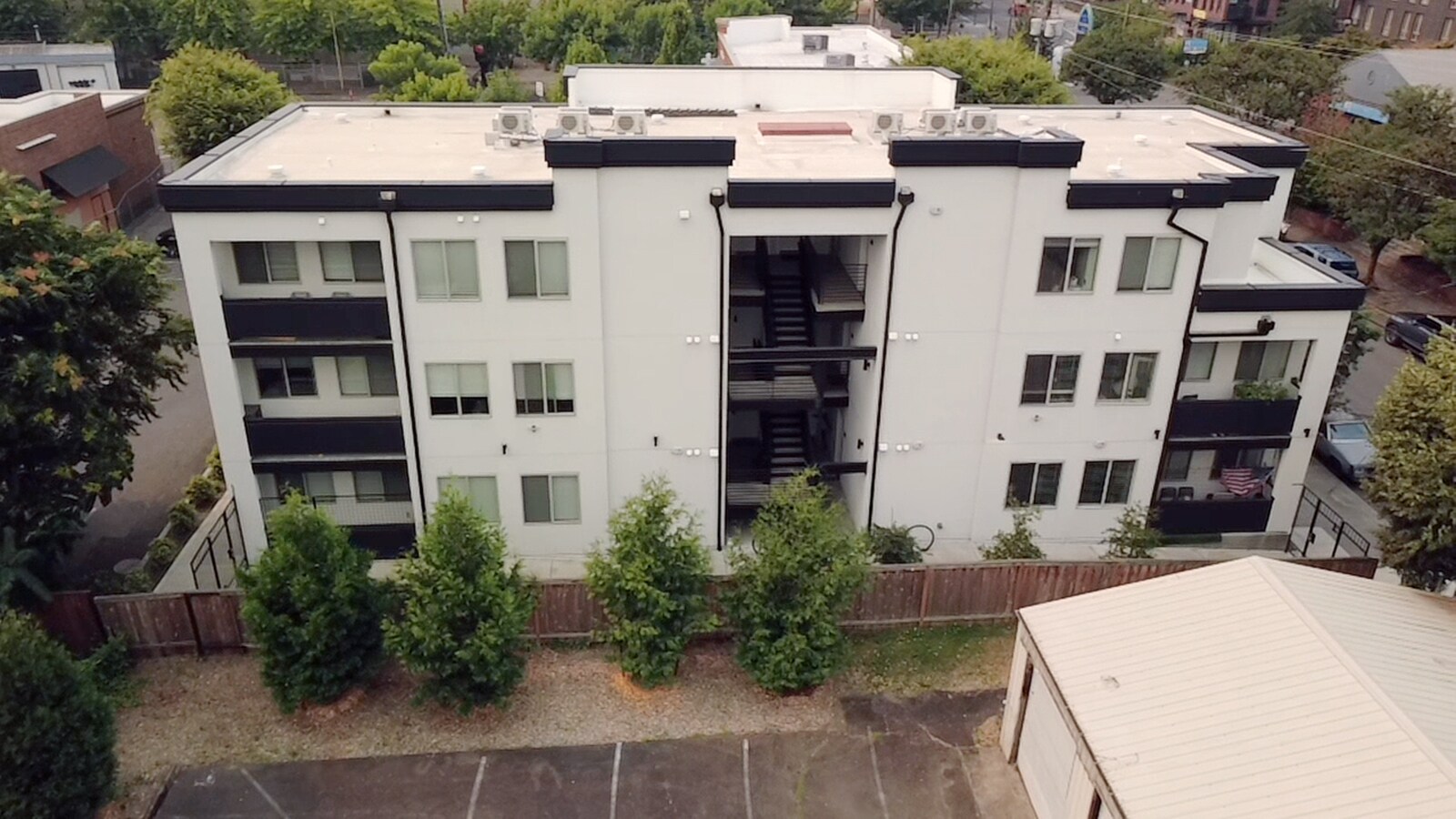 7530 N Richmond Ave, Portland, OR à vendre Photo principale– Image 1 sur 11