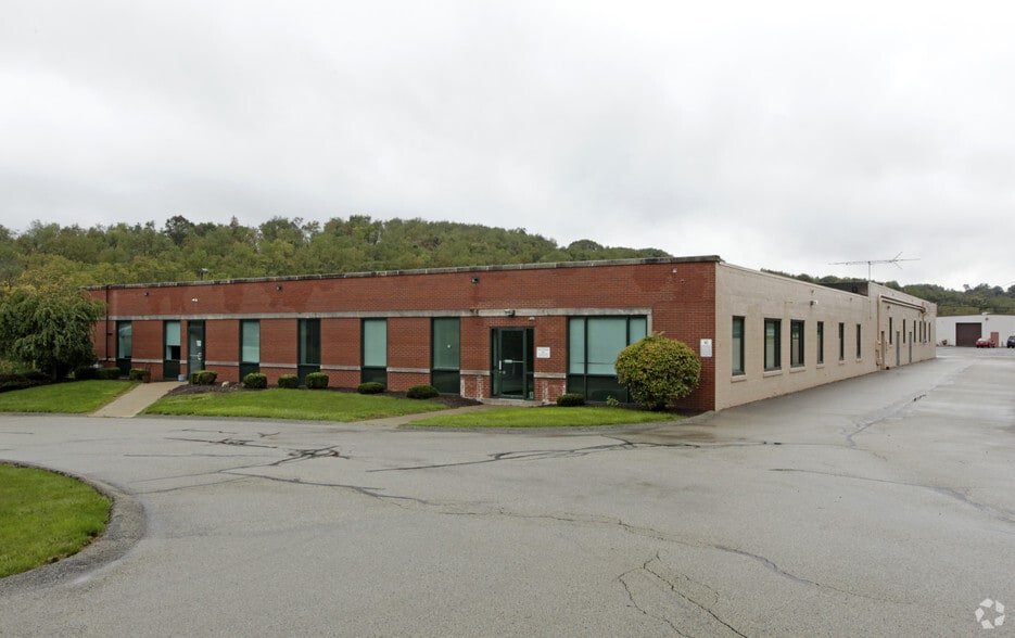 375 Valleybrook Rd, McMurray, PA à louer - Photo de l’immeuble – Image 3 sur 7