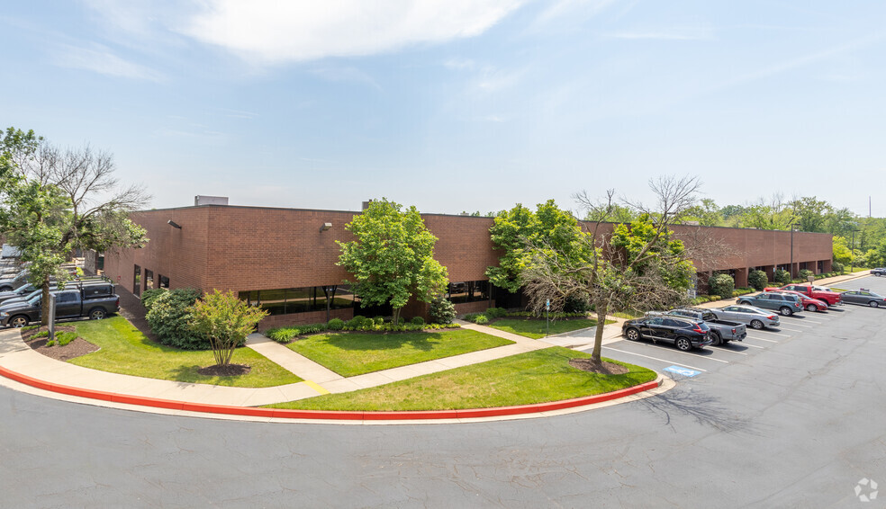 23 Fontana Ln, Rosedale, MD à louer - Photo de l’immeuble – Image 1 sur 4