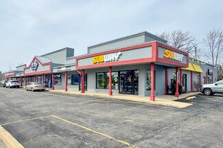 Plus de détails pour 921-925 E Roosevelt Rd, Wheaton, IL - Bureau/Local commercial à louer