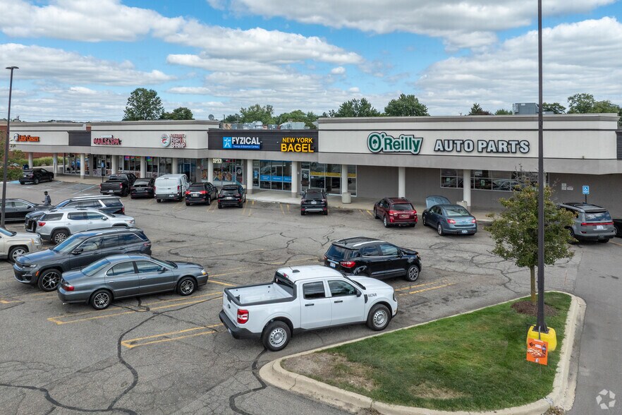 30598-30860 Southfield Rd, Southfield, MI à vendre - Photo de l’immeuble – Image 3 sur 11
