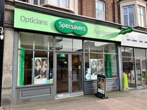 60C Station, Upminster à louer Photo de l’immeuble– Image 1 sur 3