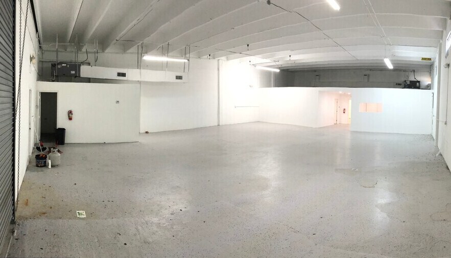 2250 SW 30th Ave, Hallandale, FL à louer - Photo intérieure – Image 2 sur 11