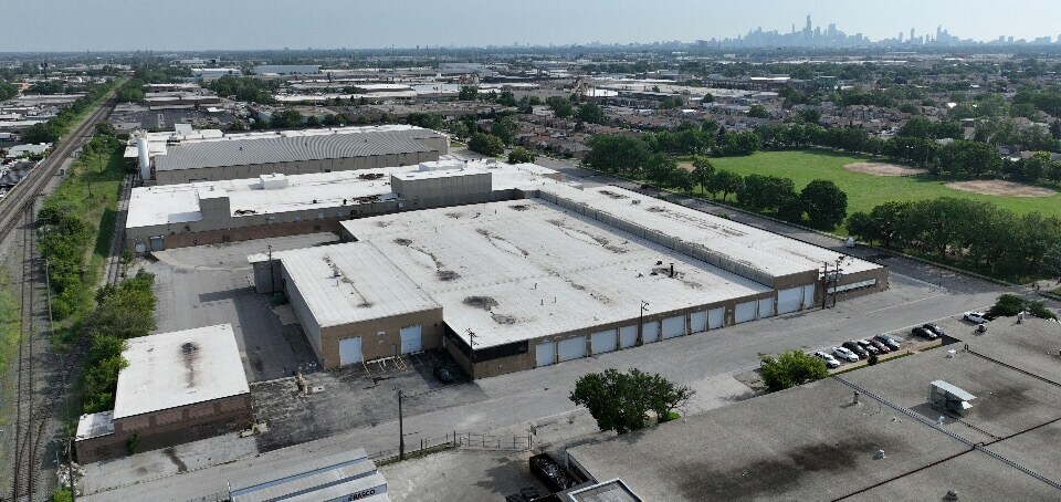 4850 S Kilbourn Ave, Chicago, IL à louer - Photo de l’immeuble – Image 2 sur 10