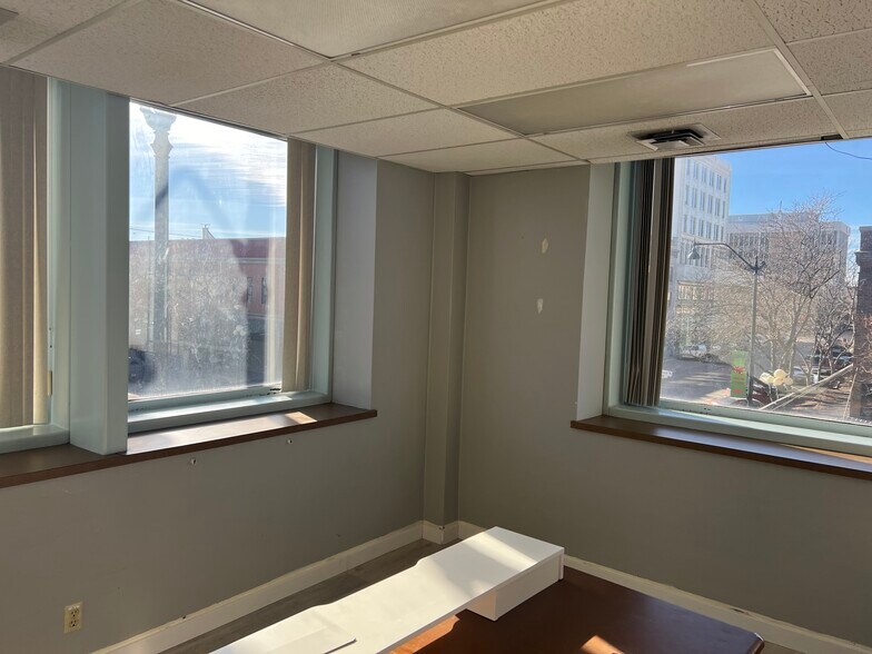 501 Central Ave, Great Falls, MT à louer - Photo intérieure – Image 1 sur 5