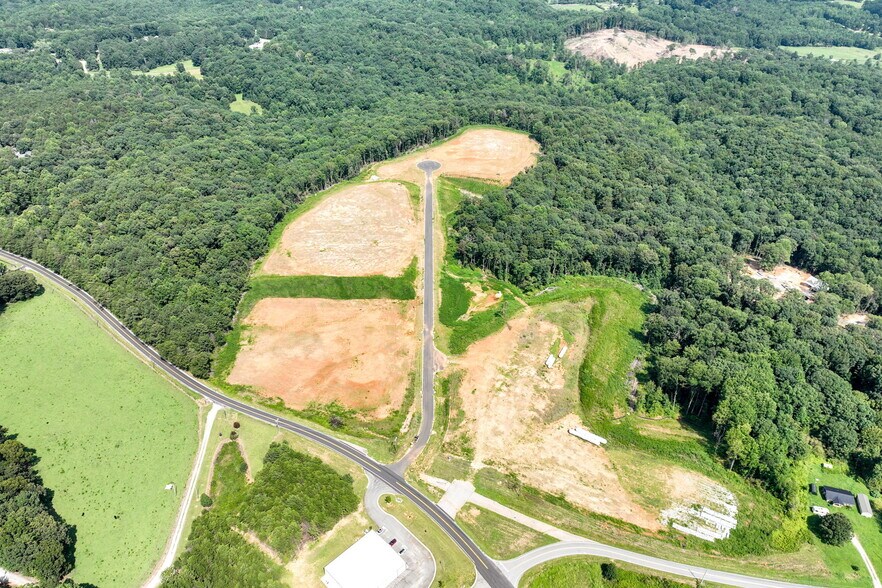 283 Red Oaks Flats Loop, Dahlonega, GA à vendre - Photo de l’immeuble – Image 3 sur 9