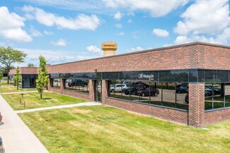 Plus de détails pour 4300-4398 NW 114th St, Urbandale, IA - Local d'activités à louer