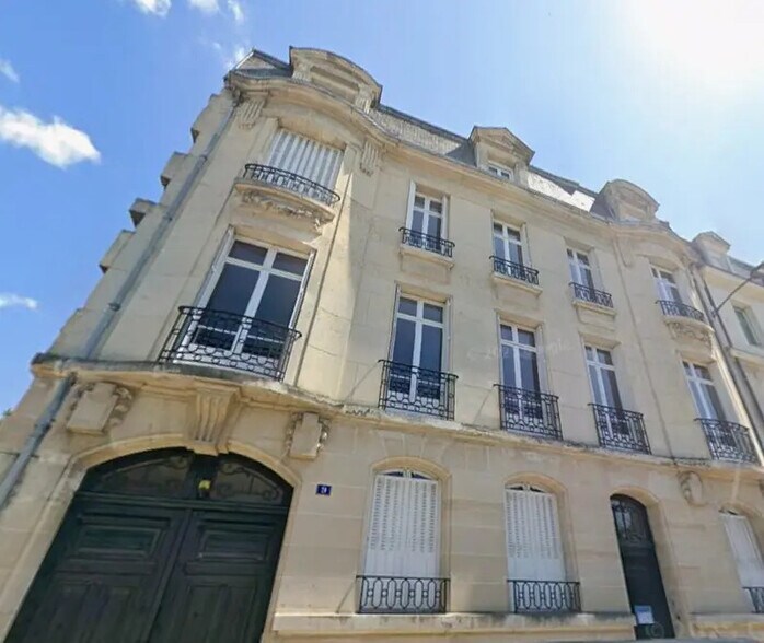 Local d'activités dans Reims à vendre - Photo de l’immeuble – Image 1 sur 28