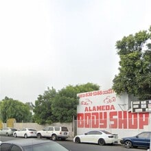 4511-4527 Staunton Ave, Los Angeles, CA à louer Photo intérieure– Image 1 sur 3