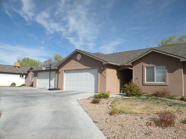 3006 1/2 Oakwood Dr, Grand Junction, CO à vendre - Photo de l’immeuble – Image 2 sur 4