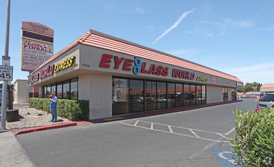 4855-4865 S Pecos Rd, Las Vegas, NV à louer - Photo principale – Image 2 sur 4