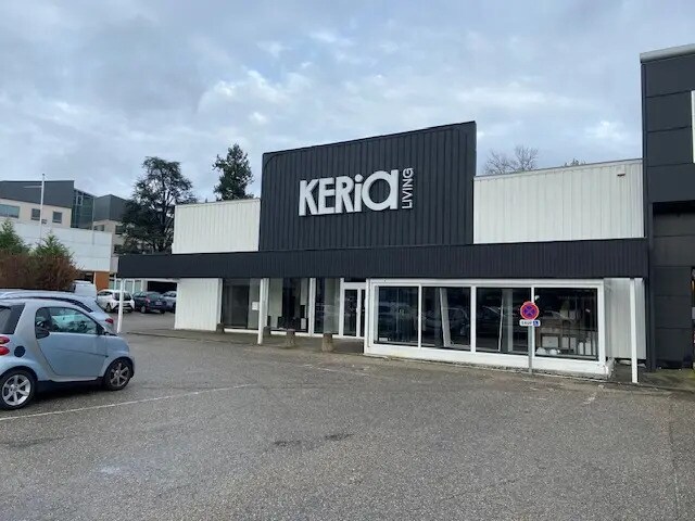 Plus de détails pour Local commercial à louer