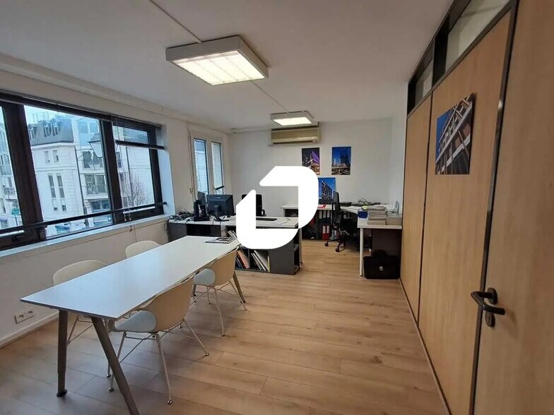 Bureau dans Antony à louer - Photo de l’immeuble – Image 3 sur 9