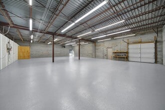 656 Matthews Mint Hill Rd, Matthews, NC à louer Photo intérieure– Image 1 sur 4