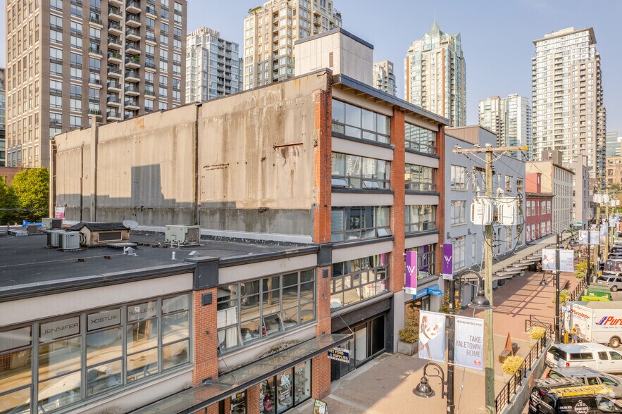 1062 Homer St, Vancouver, BC à louer - Photo de l’immeuble – Image 2 sur 5
