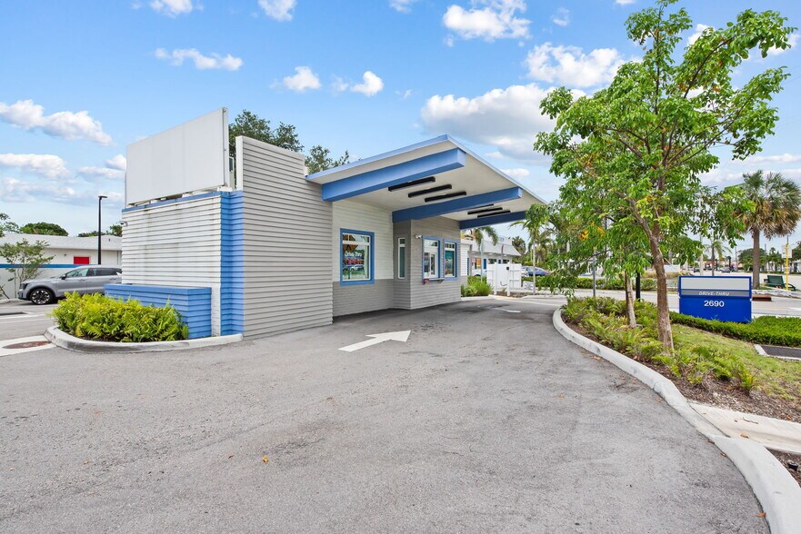 2690 N Andrews Ave, Wilton Manors, FL à vendre - Photo de l’immeuble – Image 3 sur 19