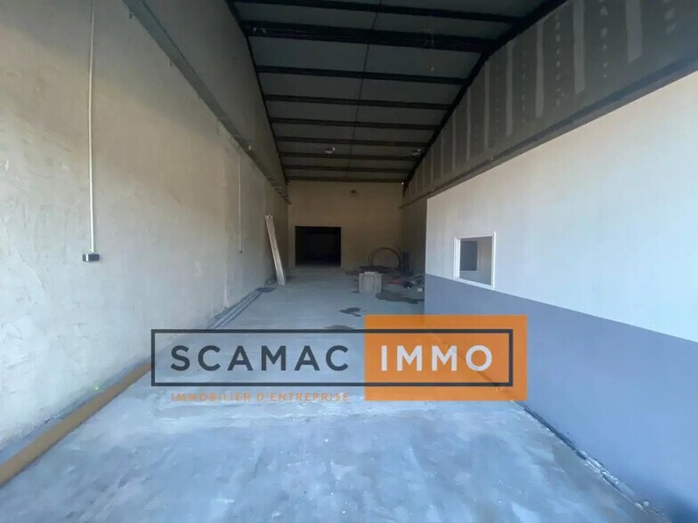 Local commercial dans Cabriès à louer - Photo de l’immeuble – Image 3 sur 4