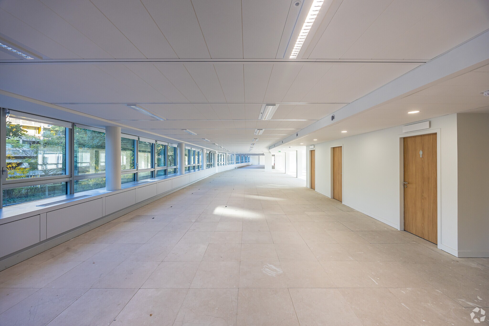 9-35 Avenue Pierre De Coubertin, Paris à louer Photo intérieure– Image 1 sur 5