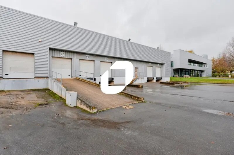 Industriel/Logistique dans Wissous à louer - Photo de l’immeuble – Image 3 sur 15