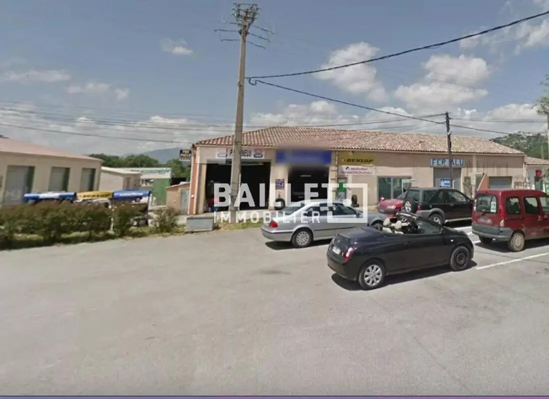 Industriel/Logistique dans Tourrettes à louer Photo de l’immeuble– Image 1 sur 4