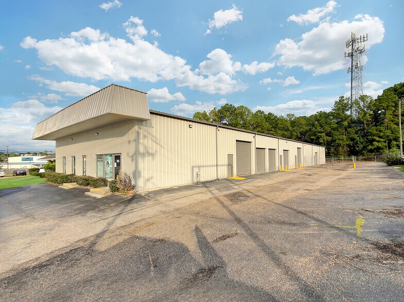 2565 Government Blvd, Mobile, AL à louer - Photo de l’immeuble – Image 2 sur 4