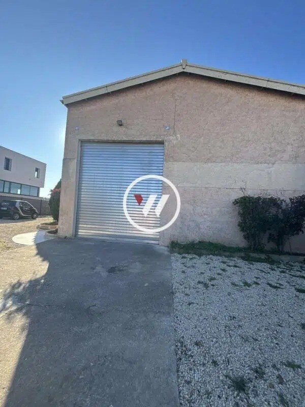 Plus de détails pour Local d'activités à louer